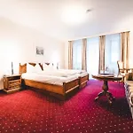 Cella Historic Boutique ホテル 4*