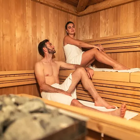 Cella Historic Boutique ツェル アム ゼー