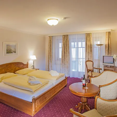 Cella Historic Boutique 4* ツェル アム ゼー