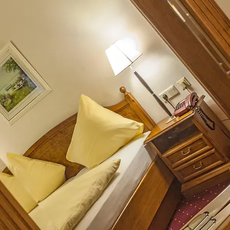 ホテル Cella Historic Boutique 4*