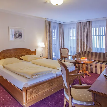 Cella Historic Boutique ツェル アム ゼー