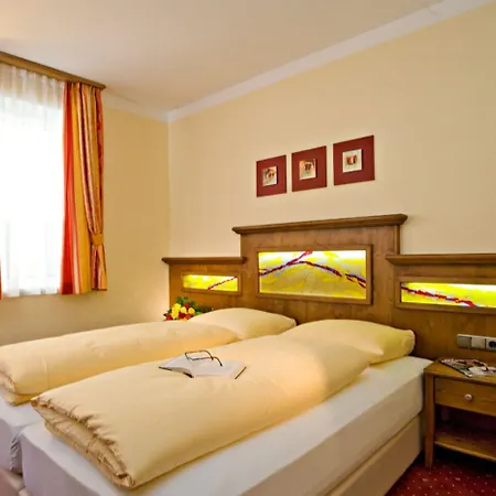 Cella Historic Boutique فندق 4*