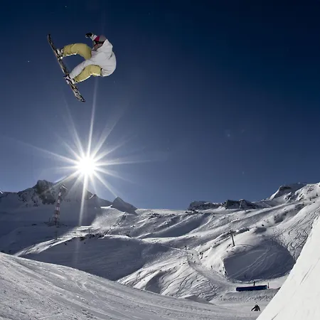 Готель Cella Historic Boutique 4*