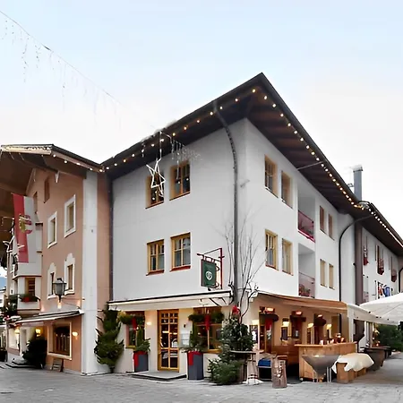 Cella Historic Boutique 호텔 젤암제