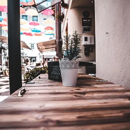 Cella Historic Boutique Готель 4*