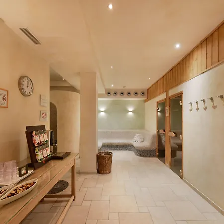 Cella Historic Boutique 호텔 젤암제
