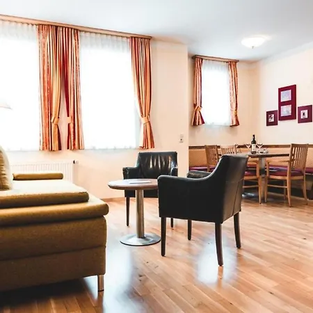 Cella Historic Boutique 4* Τσελ αμ Ζέε